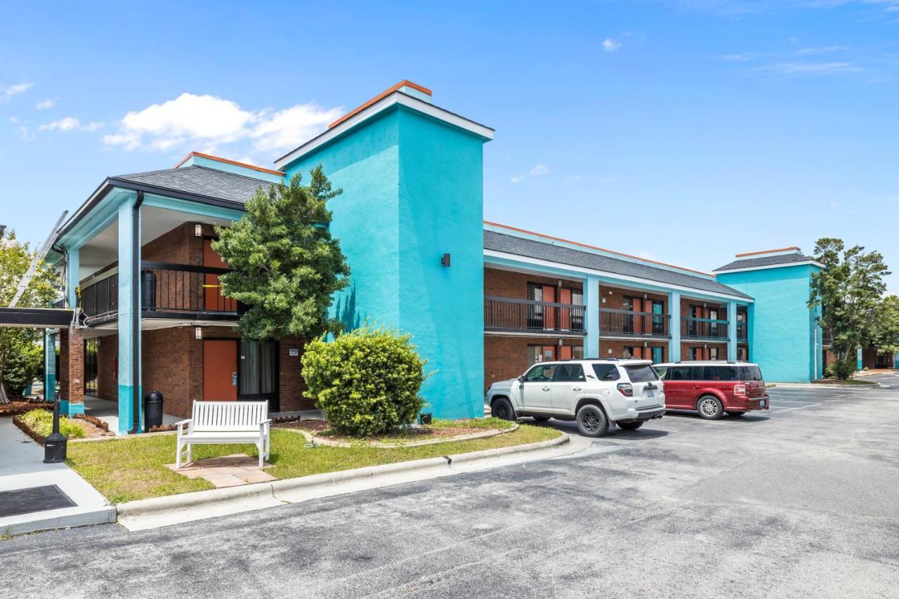 Garnet Inn & Suites, Morehead City Near Atlantic Beach Екстериор снимка