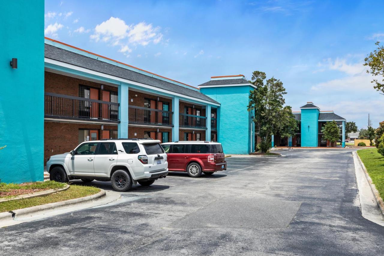 Garnet Inn & Suites, Morehead City Near Atlantic Beach Екстериор снимка